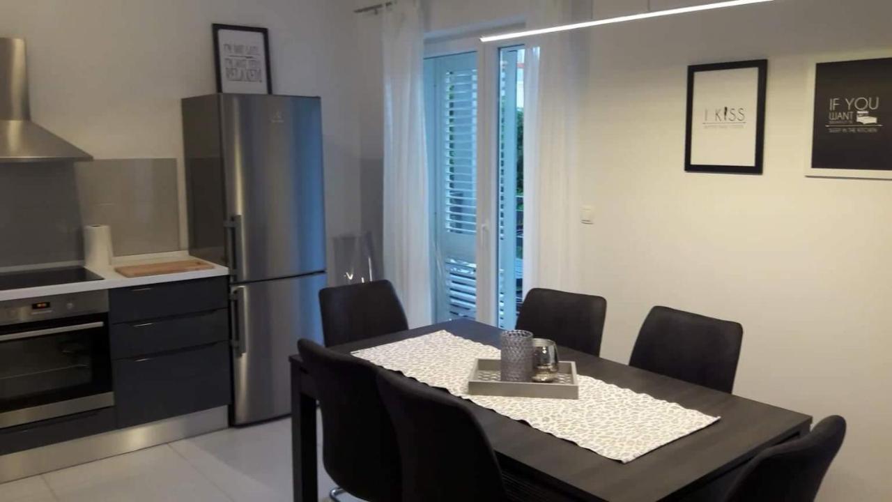 Apartman Ivana Podgora Εξωτερικό φωτογραφία
